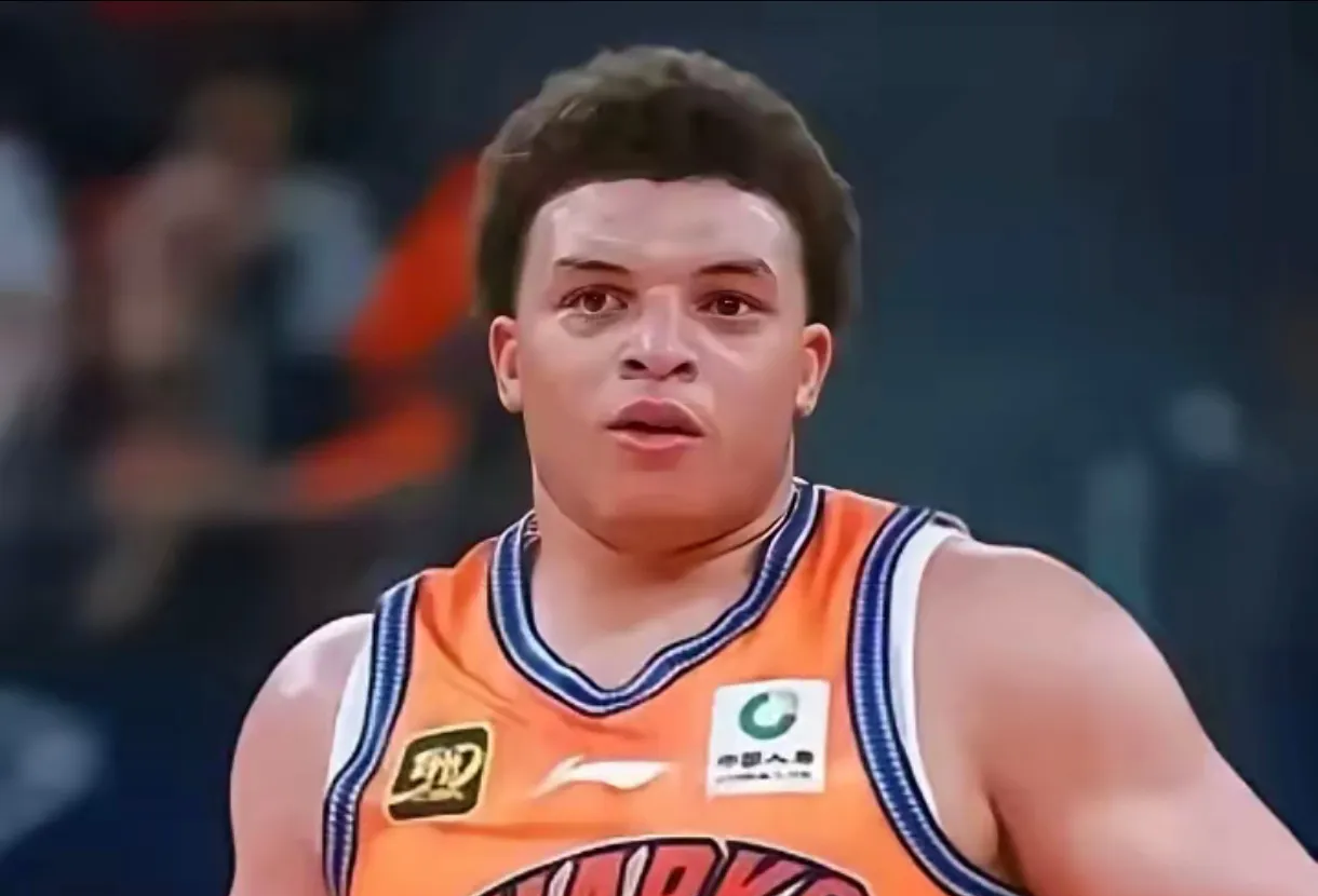 虎扑官网关于NBA常规赛倒计时，广东宏远集结日临场应变，细节引发关注，赛场秩序良好，球队文化再被提及的信息