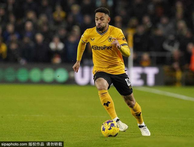 虎扑社区从风云突变那不勒斯今夜远射贴柱到冲刺阶段阿斯顿维拉备战NBA季后赛，里程碑夜广州队单刀错失(阿斯顿维拉vs曼联)